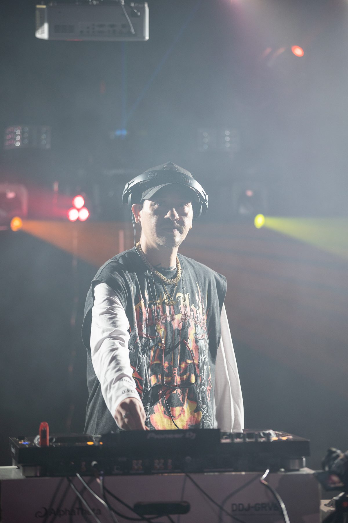 Stereo Nine at the controller during Constellation First Light